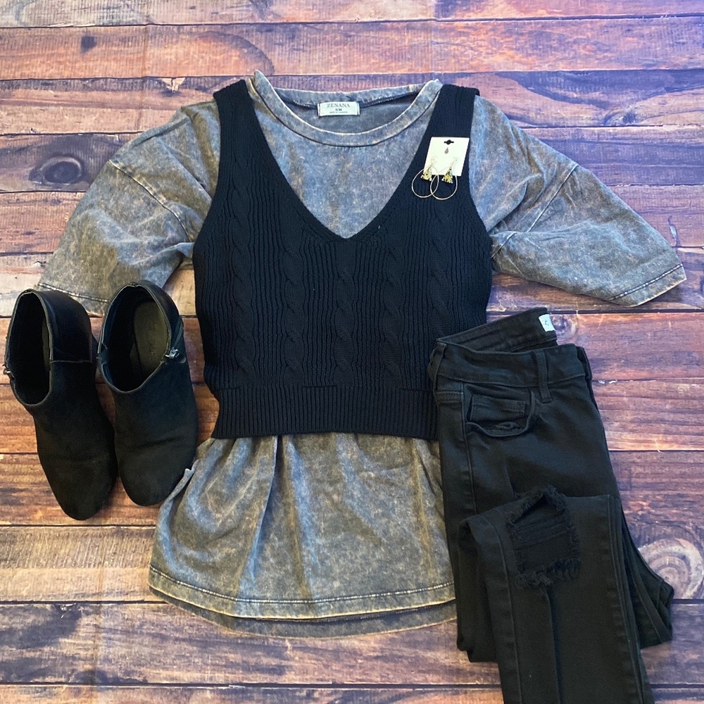 Cropped Sleveless Black Sweater by HYFVE